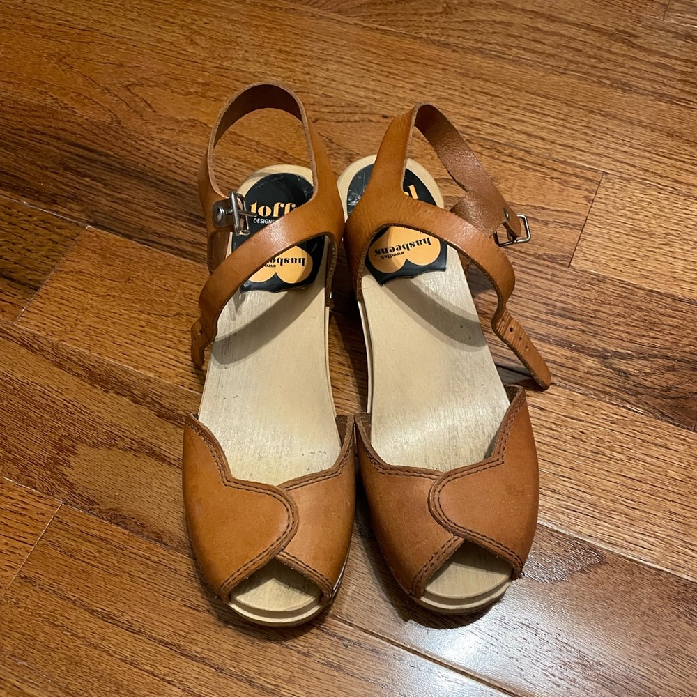 Swedish hasbeens peep toe clogs